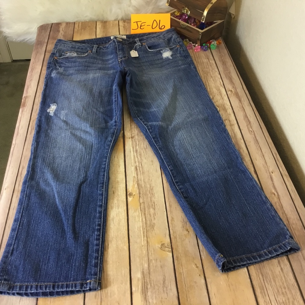 AEROPOSTALE CAPRI SKINNY JEANS WOMEN